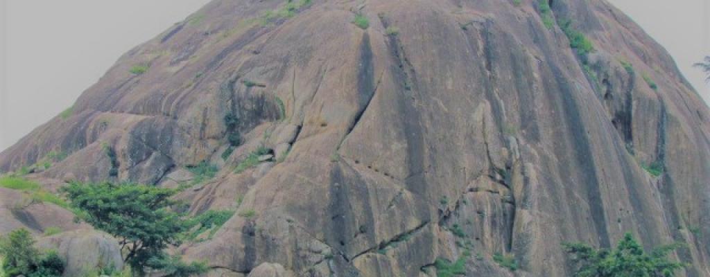 #htmlcaption-6 rock